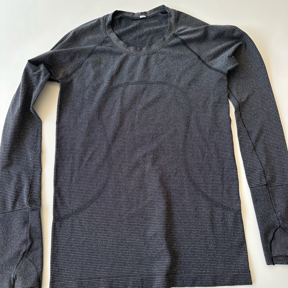 Lululemon Swiftly tech long sleeve shirt, black with silver stripes size 8.
